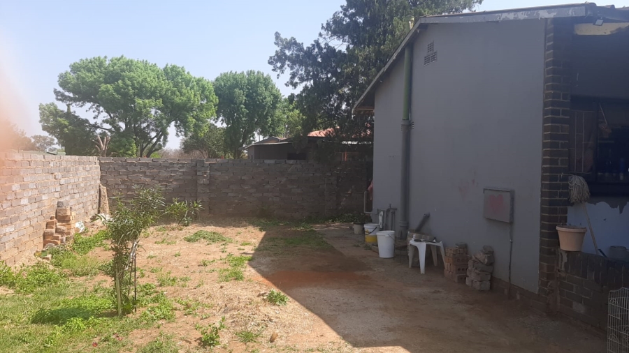 1 Bedroom Property for Sale in Randlespark North West